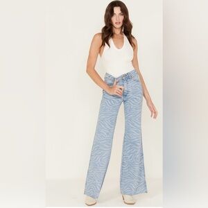 WRANGLER Women's Meow Laser Tiger Print Wanderer Flare Jeans SZ 31/34 NWT